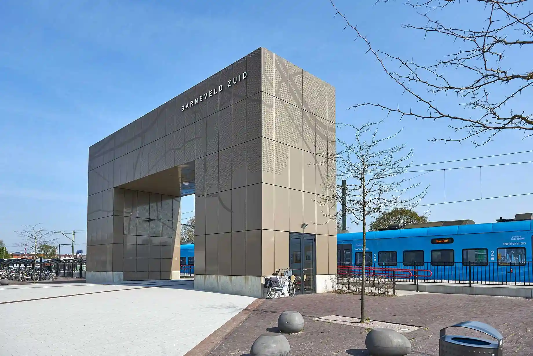 Directievoering nieuwbouw stationsgebouw landelijk